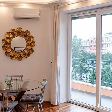 Bright And Cozy Apartment Near The Vatican City-3